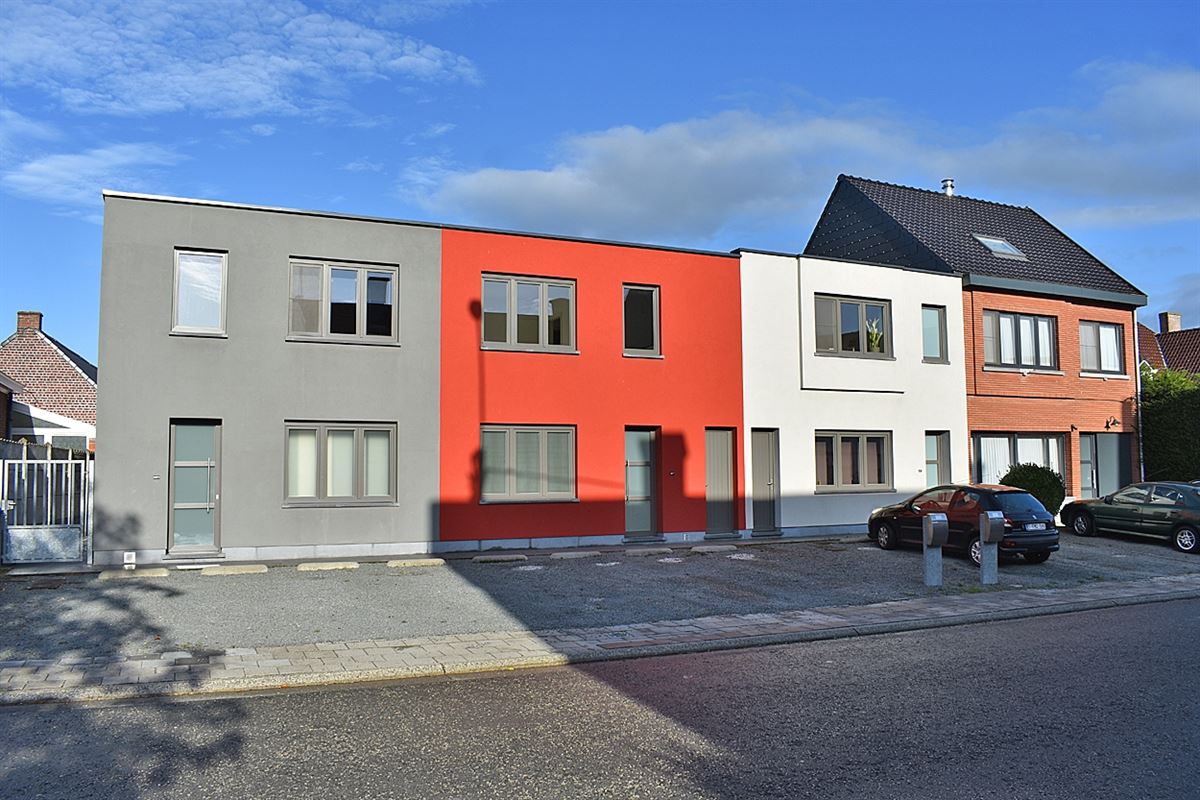 Instapklare WONING (GB) met 3 slaapkamers en tuin