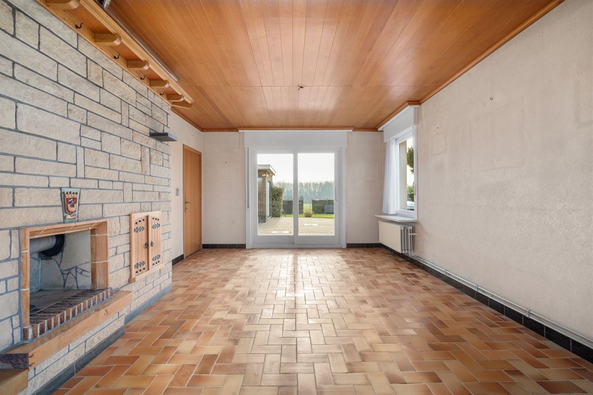 Te renoveren HALFOPEN BEBOUWING op perceel van 1.851m²