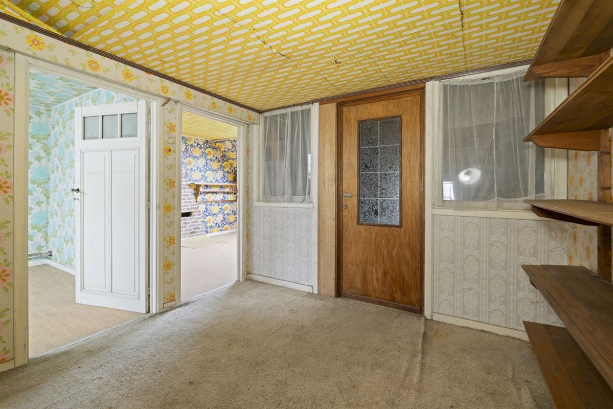 Karaktervolle te renoveren WONING (GB) met aanpalend perceel BOUWGROND