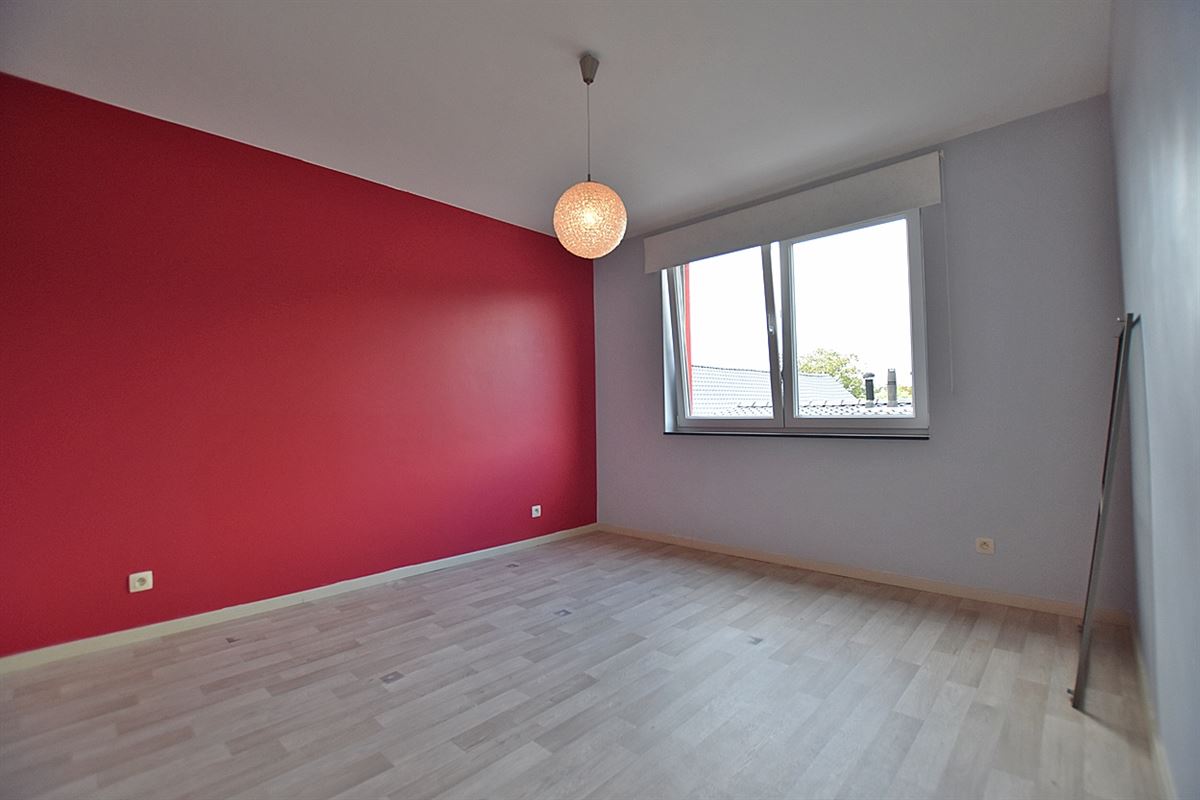 Instapklare WONING (GB) met 3 slaapkamers en tuin