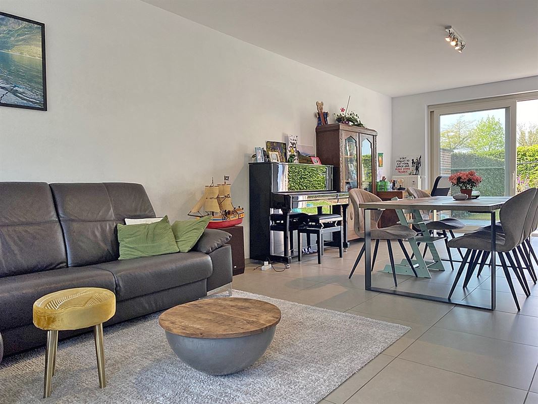 Charmante WONING (HOB) met 3 slaapkamers, garage & tuintje