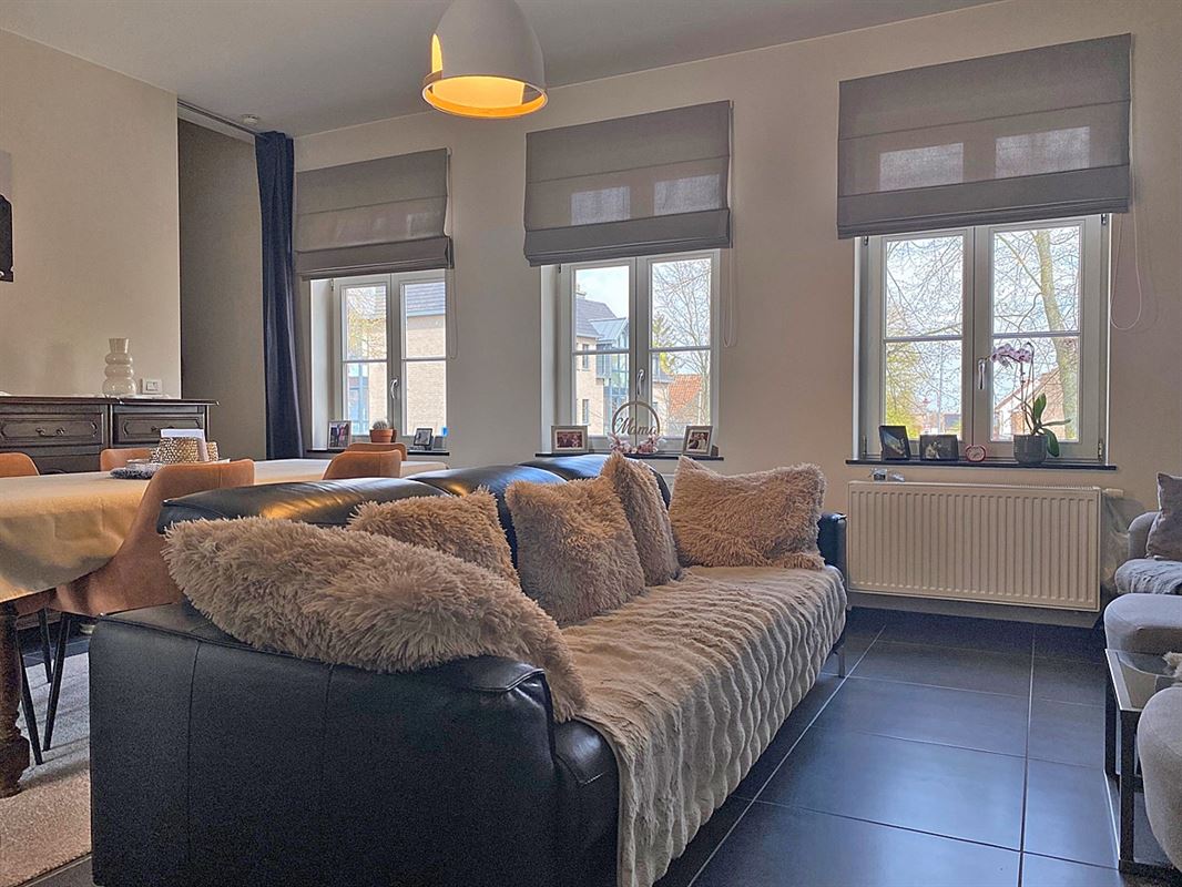 Leuk DUPLEX-APPARTEMENT met 2 SLAAPKAMERS