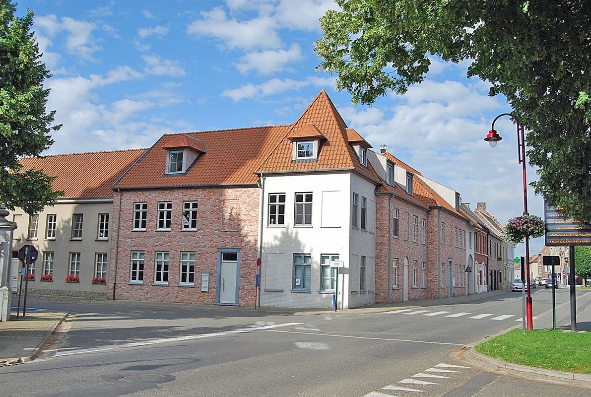 Leuk DUPLEX-APPARTEMENT met 2 SLAAPKAMERS