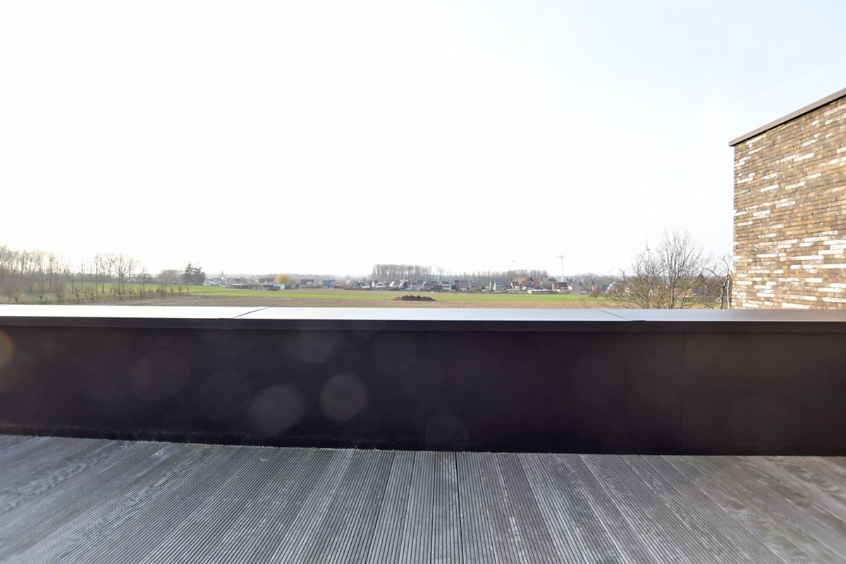 Stijlvol APPARTEMENT (DUPLEX) met 2 slpks & terras