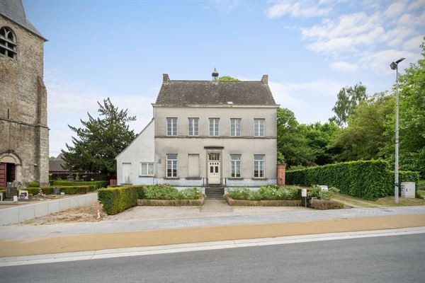 PASTORIE ST-AGATHA parochie LANDSKOUTER op een perceel van 664m²