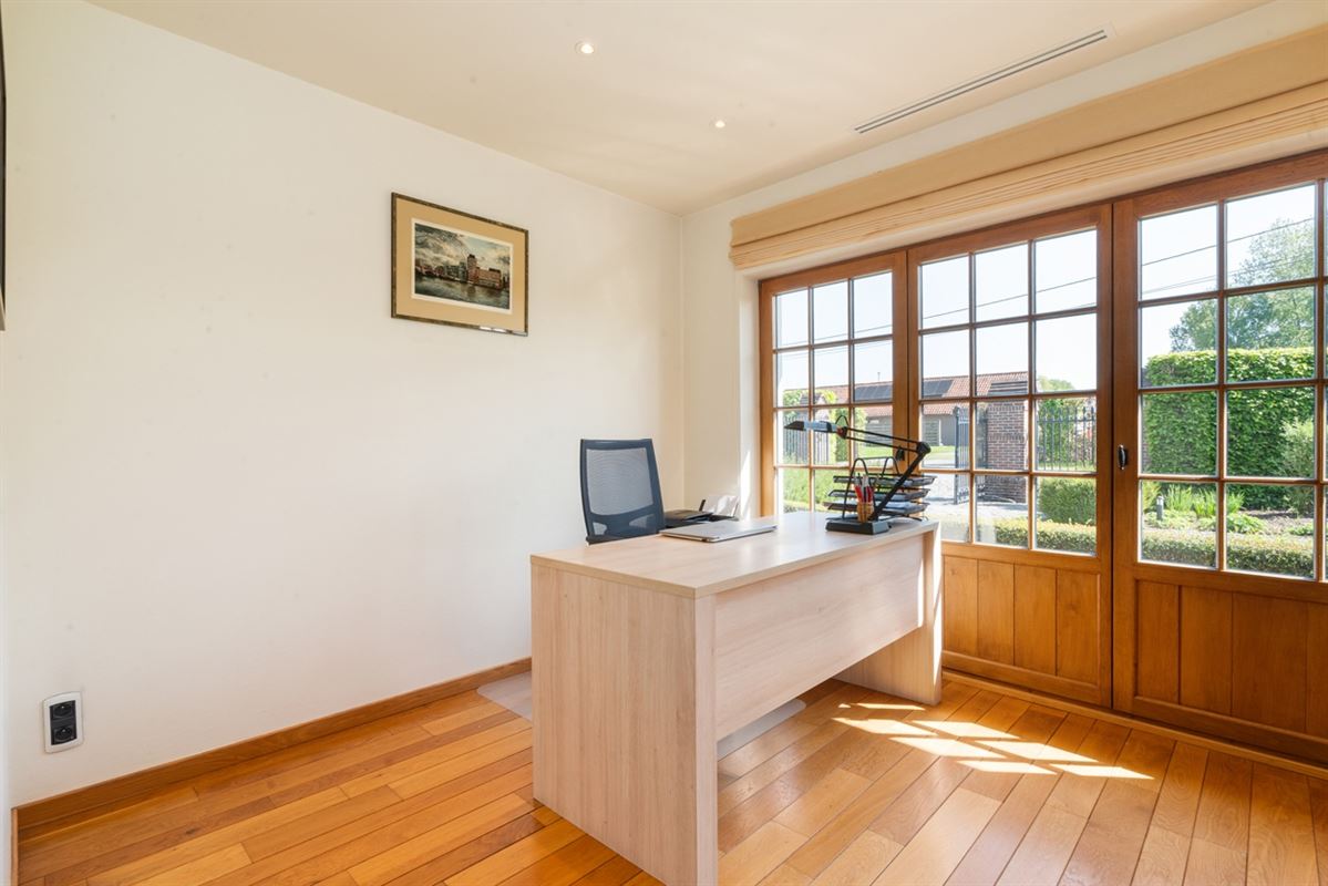 Charmante instapklare VILLA op een perceel van 2.700m²