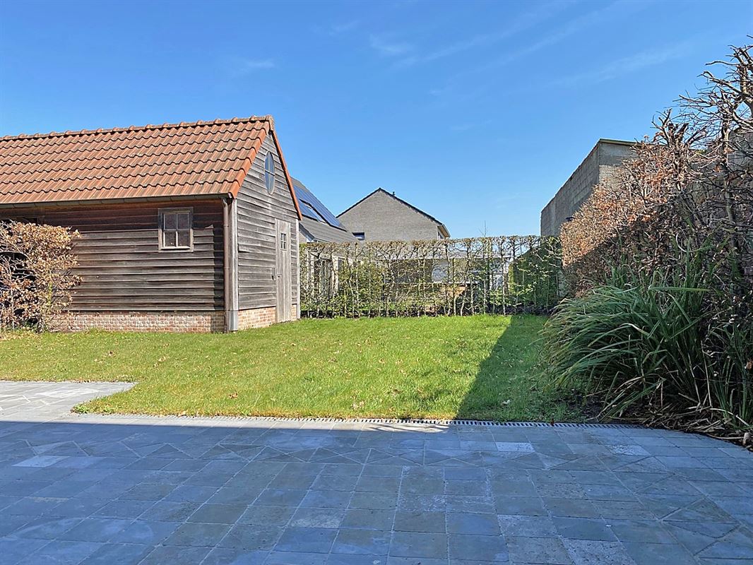 Instapklare WONING (GB) met 3 slpks, garage en tuintje