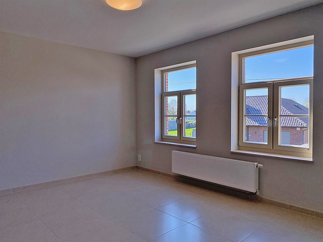 Instapklare WONING (GB) met 3 slpks, garage en tuintje