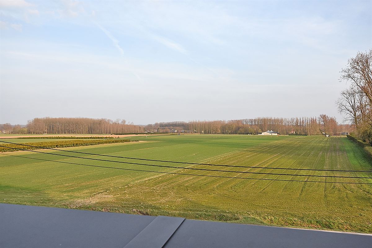 Stijlvol APPARTEMENT (DUPLEX) met 2 slpks & terras