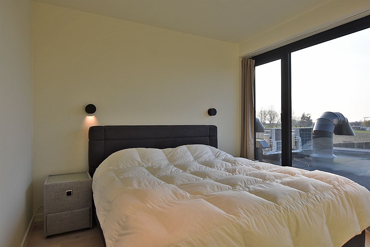Stijlvol APPARTEMENT (DUPLEX) met 2 slpks & terras