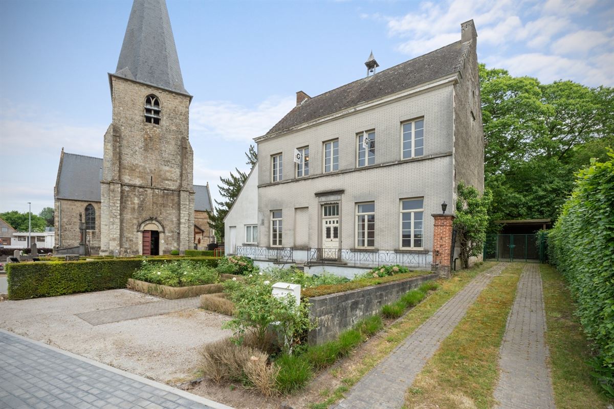 PASTORIE ST-AGATHA parochie LANDSKOUTER op een perceel van 664m²