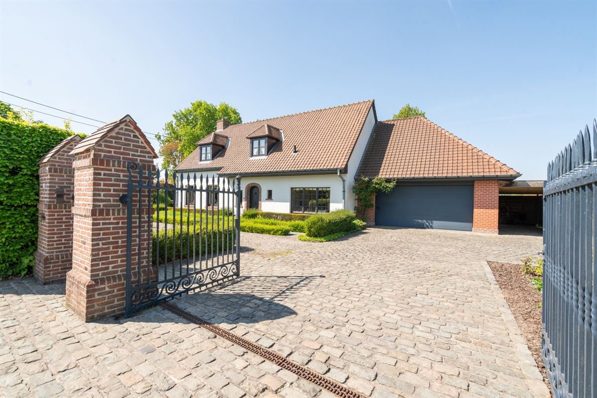 Charmante instapklare VILLA op een perceel van 2.700m²