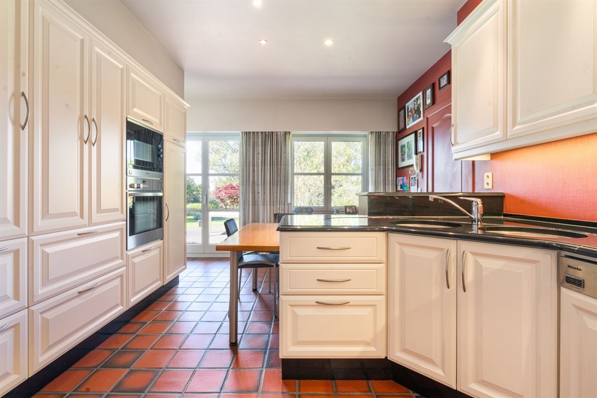 Charmante instapklare VILLA op een perceel van 2.700m²