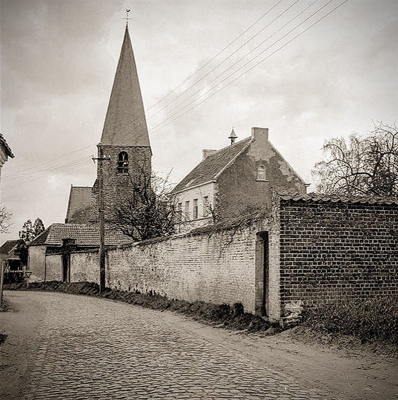 PASTORIE ST-AGATHA parochie LANDSKOUTER op een perceel van 664m²