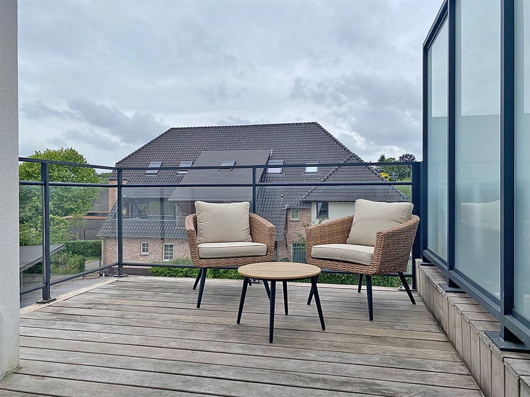 Instapklaar APPARTEMENT (duplex) met 3 slaapkamers, terras en garage