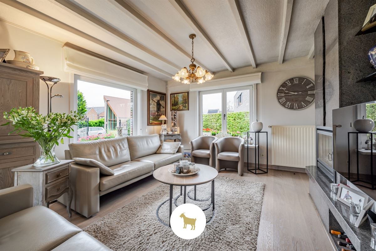 Instapklare LAAGBOUWVILLA met 3 slaapkamers, bureauruimte, veranda en garage op een ruim perceel van ca. 796 m²