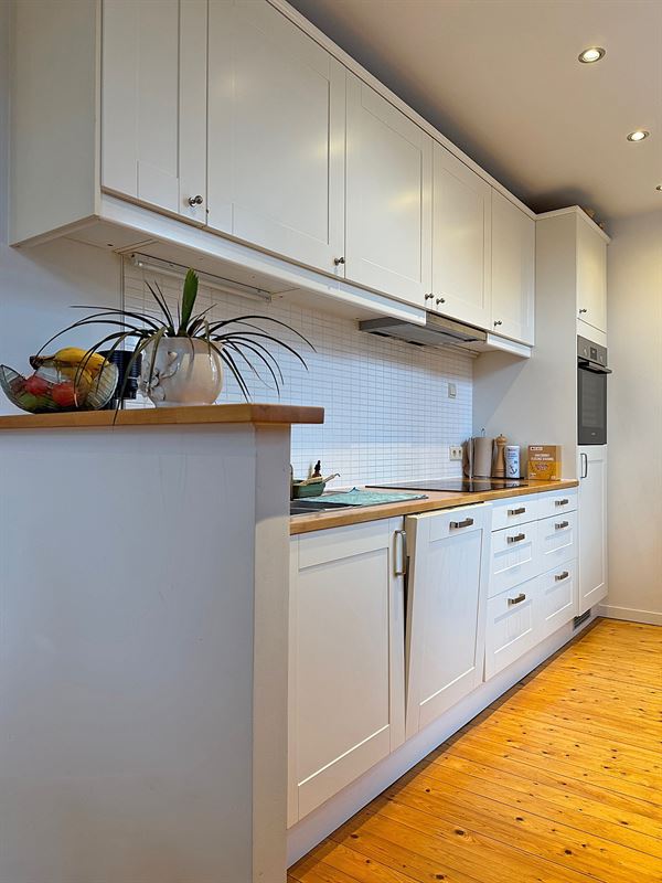 Instapklaar DUPLEX - APPARTEMENT met 2 slaapkamers, 2 badkamers & terras