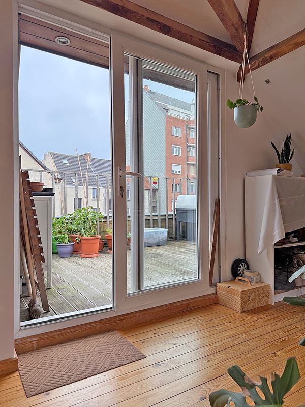 Instapklaar DUPLEX - APPARTEMENT met 2 slaapkamers, 2 badkamers & terras