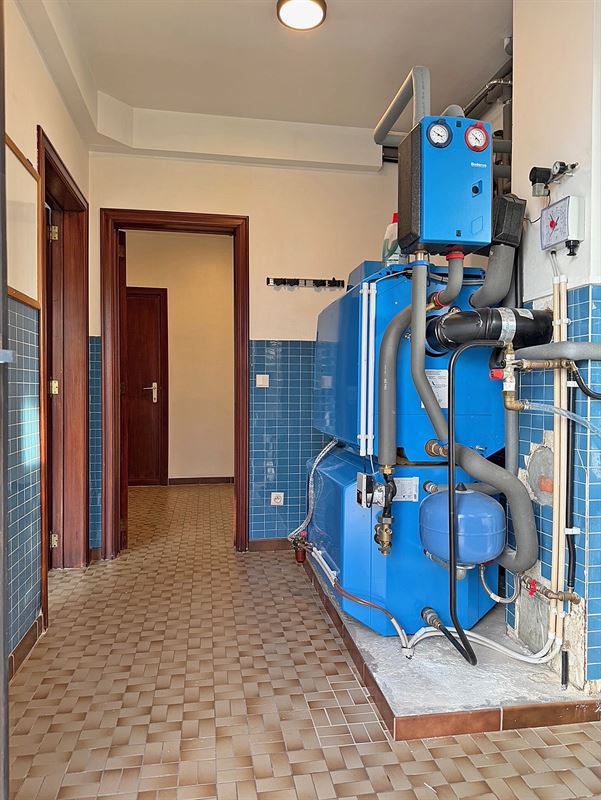 DORPSWONING met 3 slaapkamers, garage & tuin/terras