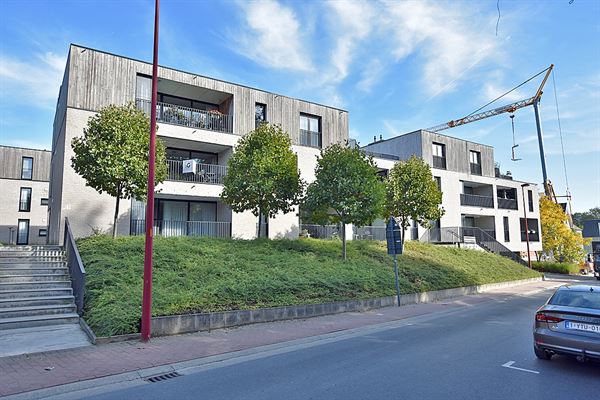 APPARTEMENT met 1 slpk, terras, overdekte staanplaats & kelderberging