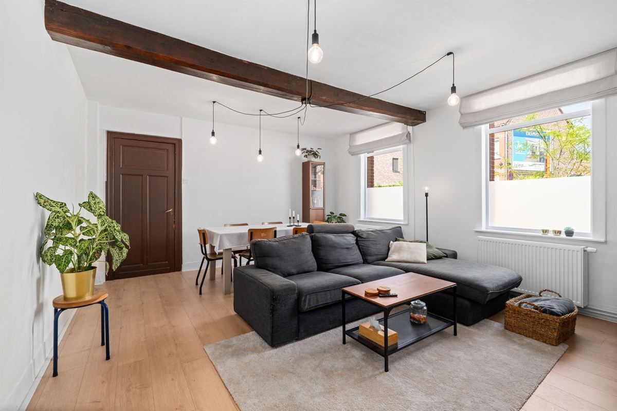 KARAKTERVOLLE WONING met 4 slaapkamers, garage & tuin op een perceel van ca. 811m²