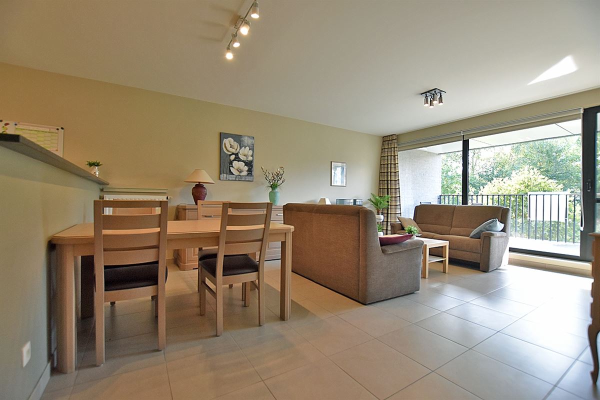 APPARTEMENT met 1 slpk, terras, overdekte staanplaats & kelderberging