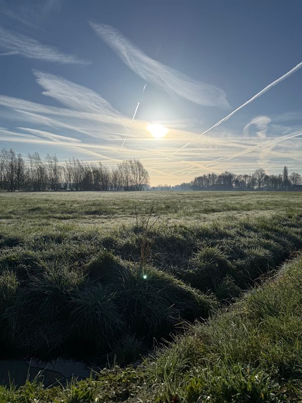 Perceel BOUWGROND van ca. 618m² voor OPEN BEBOUWING