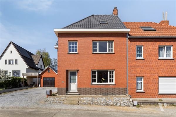Karaktervolle woning met mooie tuin