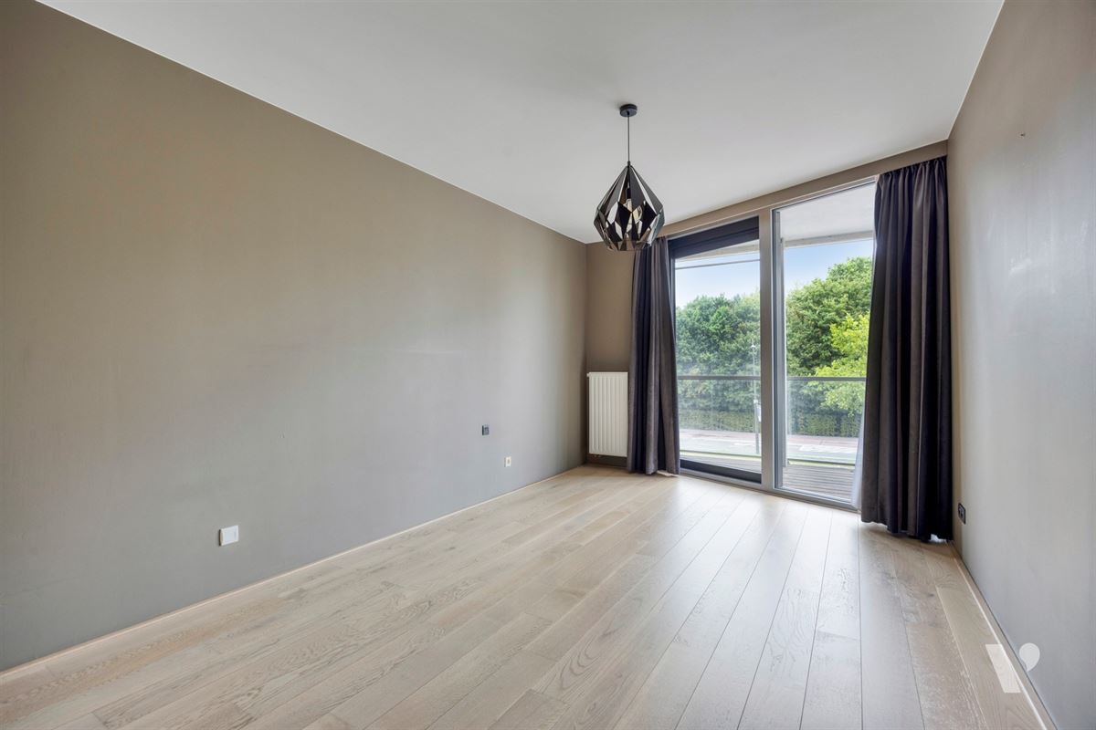 Instapklaar appartement met 2 slaapkamers, terras en autostaanplaats in Hasselt (Rapertingen)