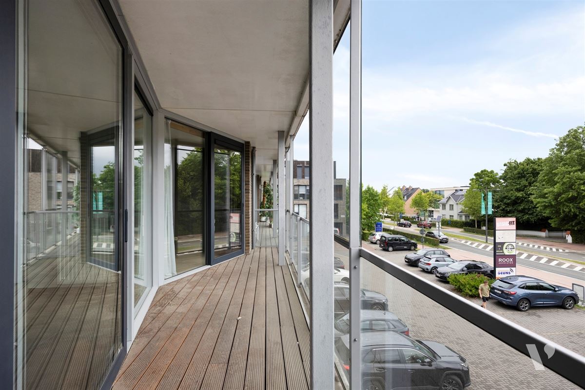 Instapklaar appartement met 2 slaapkamers, terras en autostaanplaats in Hasselt (Rapertingen)