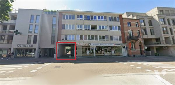 Ruime ondergrondse/bovengrondse autostaanplaats te huur