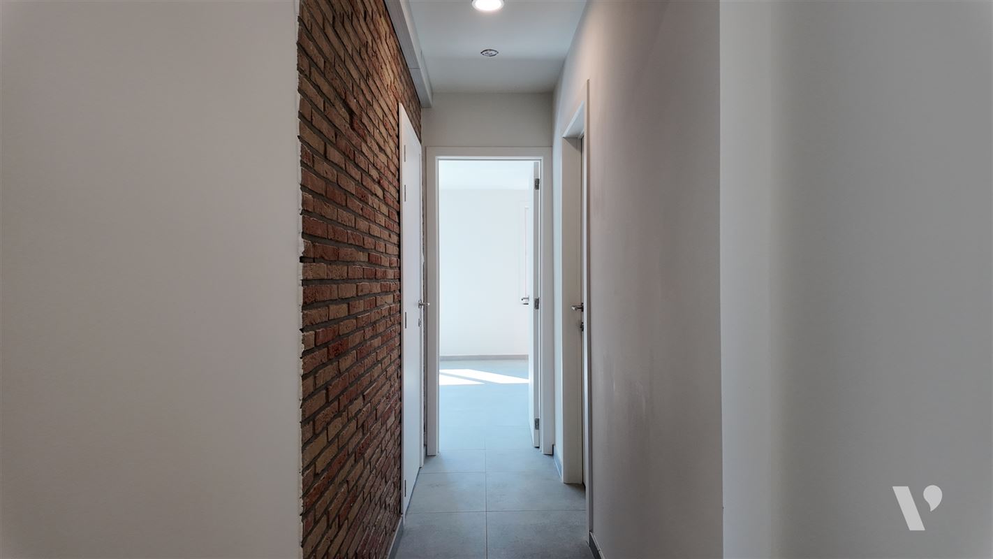 Vernieuwd appartement met 2 slaapkamers en garagebox