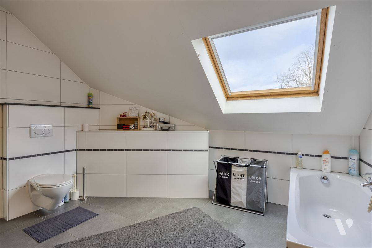 Instapklare penthouse-duplex met garage en berging