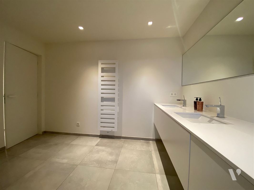 Prachtig moderne penthouse met 2 terrassen
