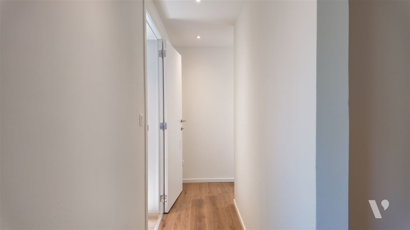 Volledig gerenoveerd 2slpk-appartement in centrum Zolder