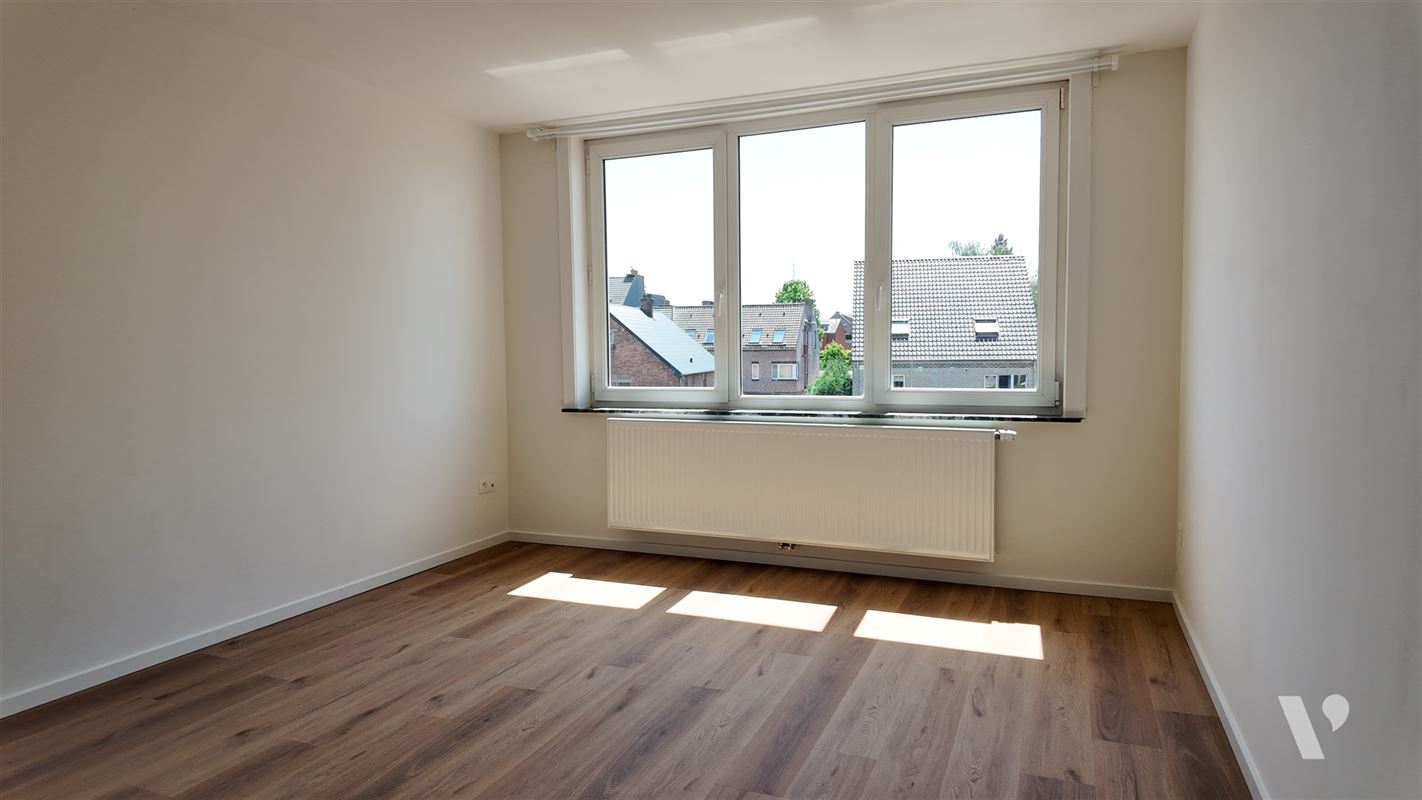 Volledig gerenoveerd 2slpk-appartement in centrum Zolder