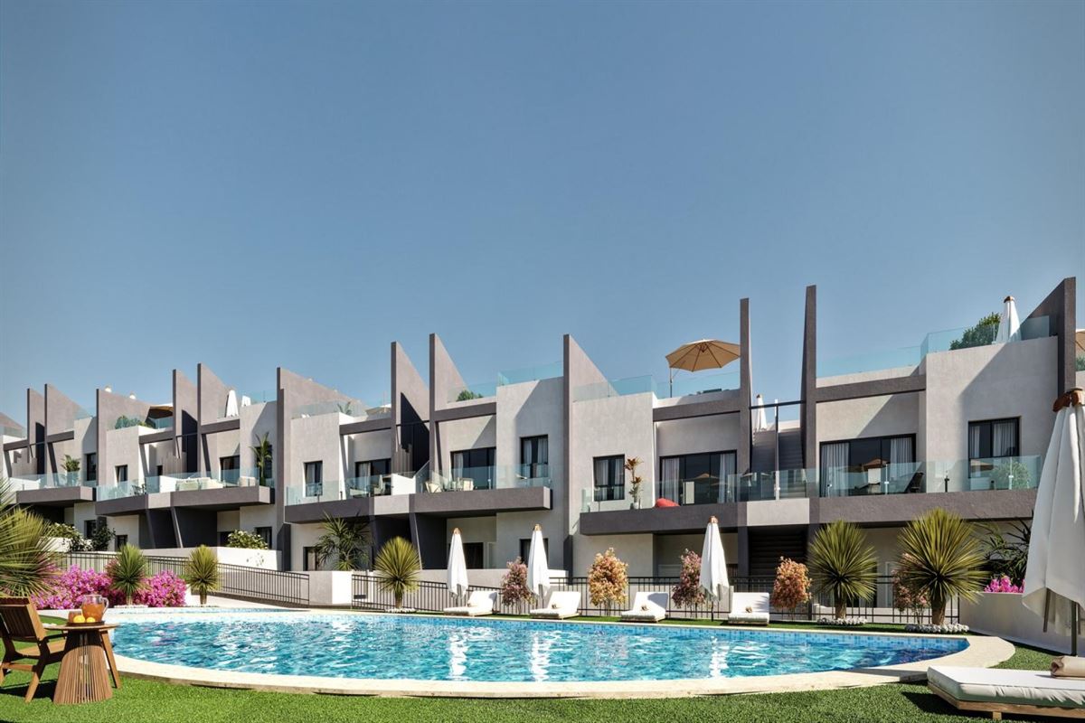 Image 1 : Apartment with garden IN 03193 San Miguel de Salinas (Spain) - Price 174.900 €