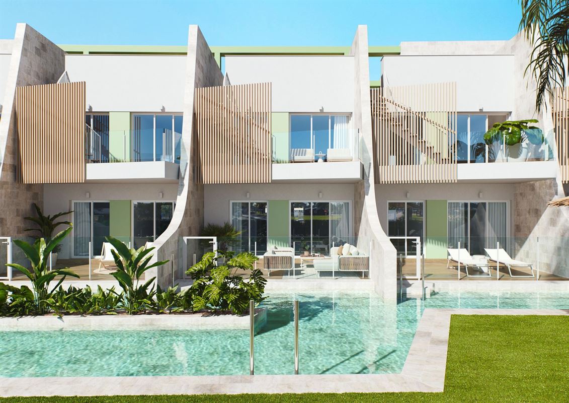 Image 1 : Apartment with terrace IN 03190 Pilar de la Horadada (Spain) - Price 218.900 €
