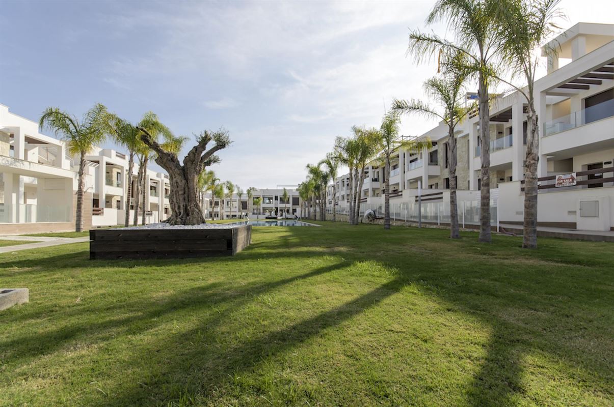 Image 53 : Apartment with garden IN 03181 Torrevieja (Spain) - Price 220.900 €