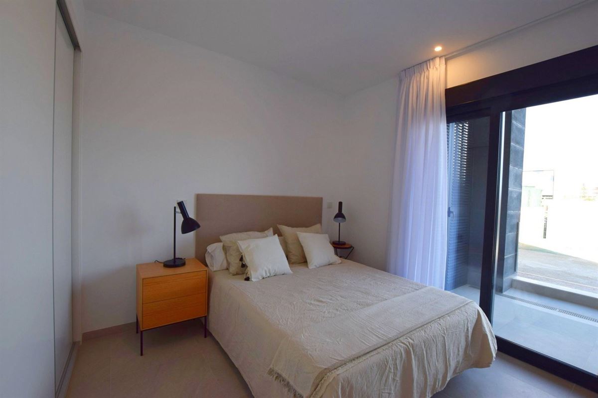 Foto 7 : Appartement met terras te 03188 La Mata (Spanje) - Prijs € 252.800