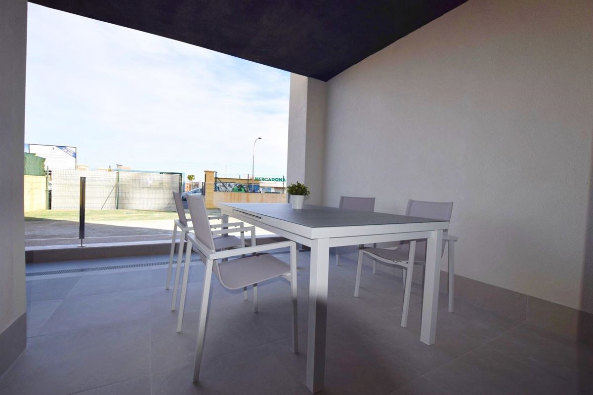 Foto 15 : Appartement met terras te 03188 La Mata (Spanje) - Prijs € 252.800