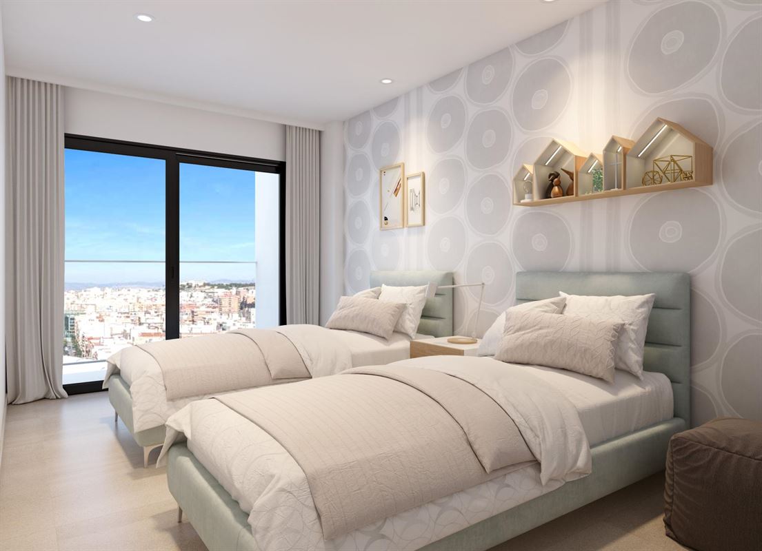 Foto 9 : Appartement met solarium te 03001 Alicante (Spanje) - Prijs € 258.000
