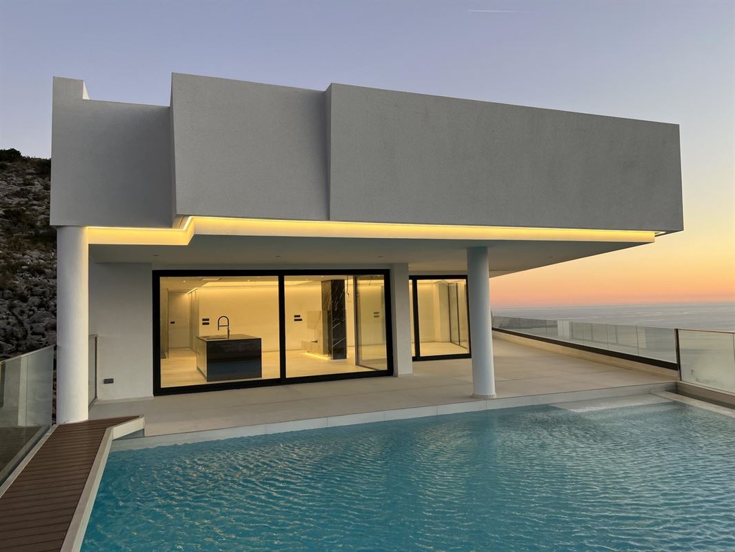 Image 4 : Villa IN 03590 Altea (Spain) - Price 2.100.000 €