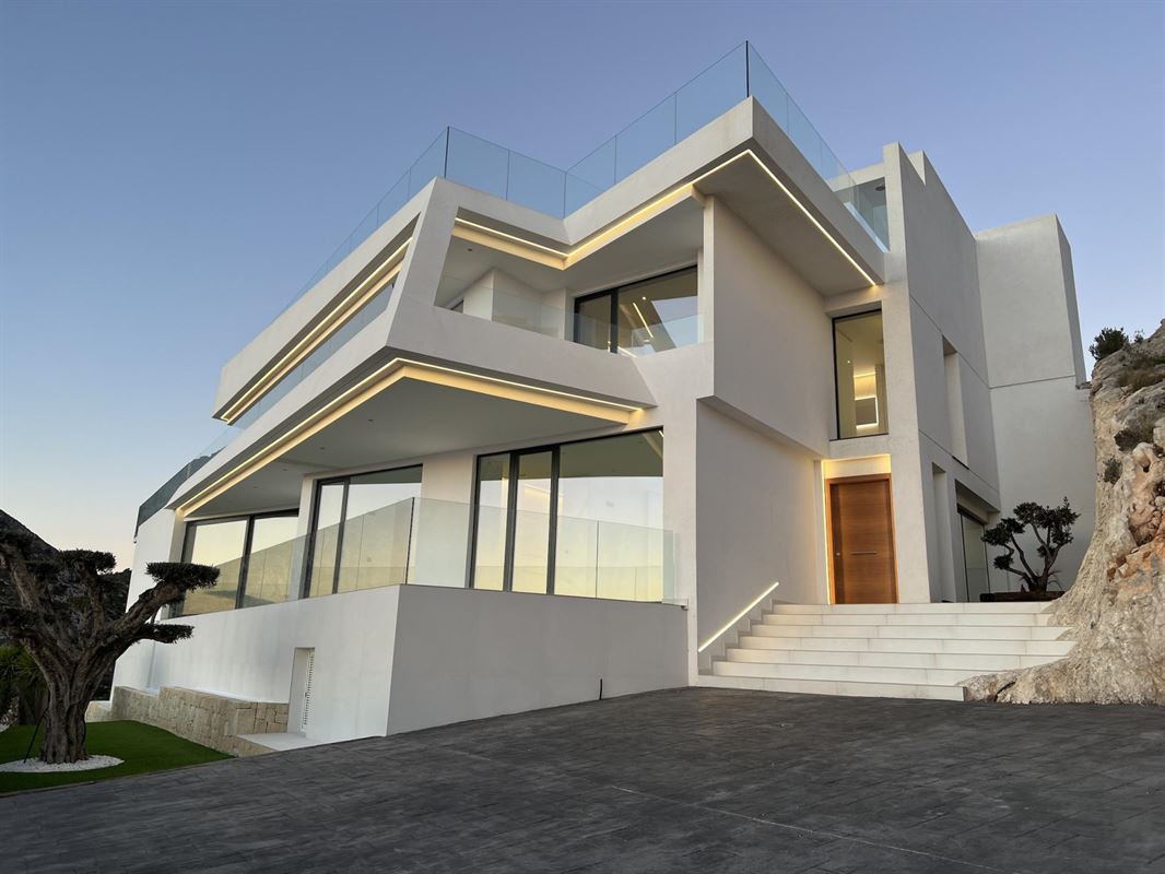 Image 2 : Villa IN 03590 Altea (Spain) - Price 2.100.000 €