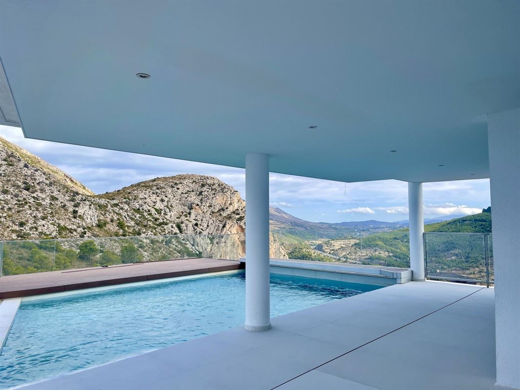 Image 5 : Villa IN 03590 Altea (Spain) - Price 2.100.000 €