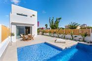 Foto 1 : Villa te 30710 Los Alcazares (Spanje) - Prijs € 399.900