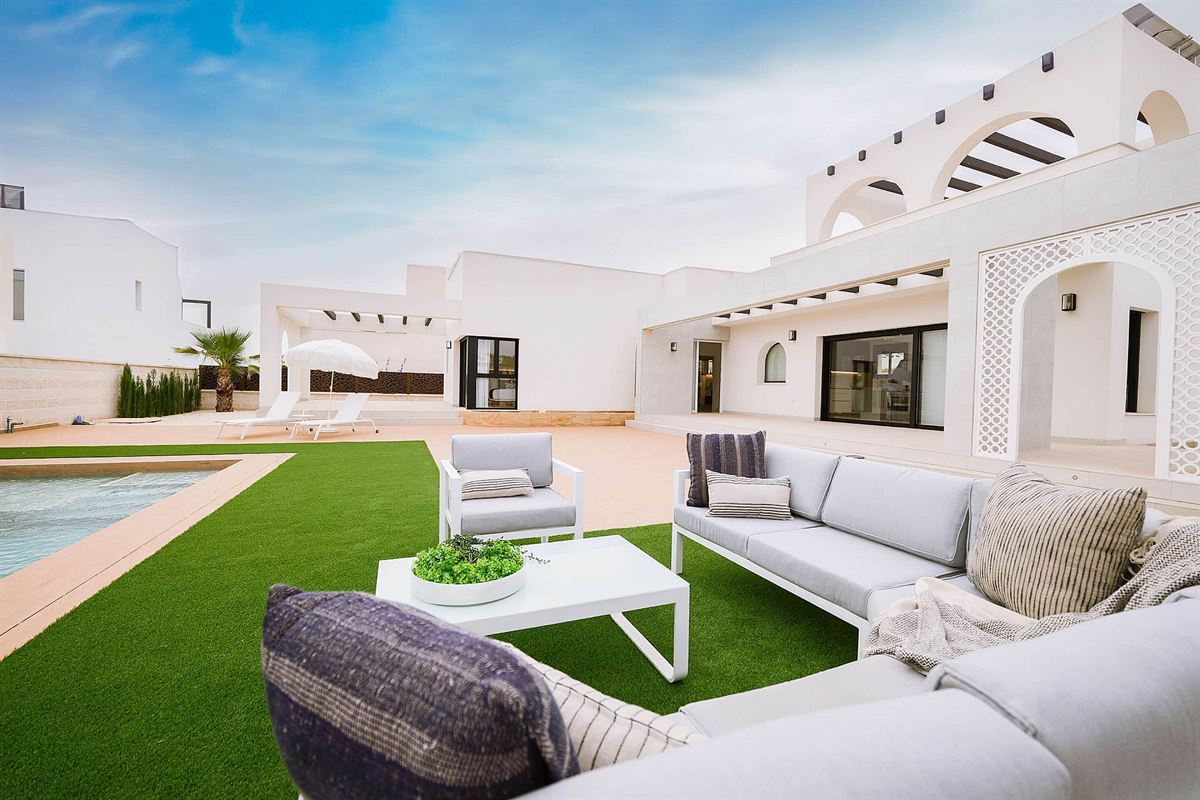 Image 1 : Villa IN 03170 Ciudad Quesada (Spain) - Price 744.764 €