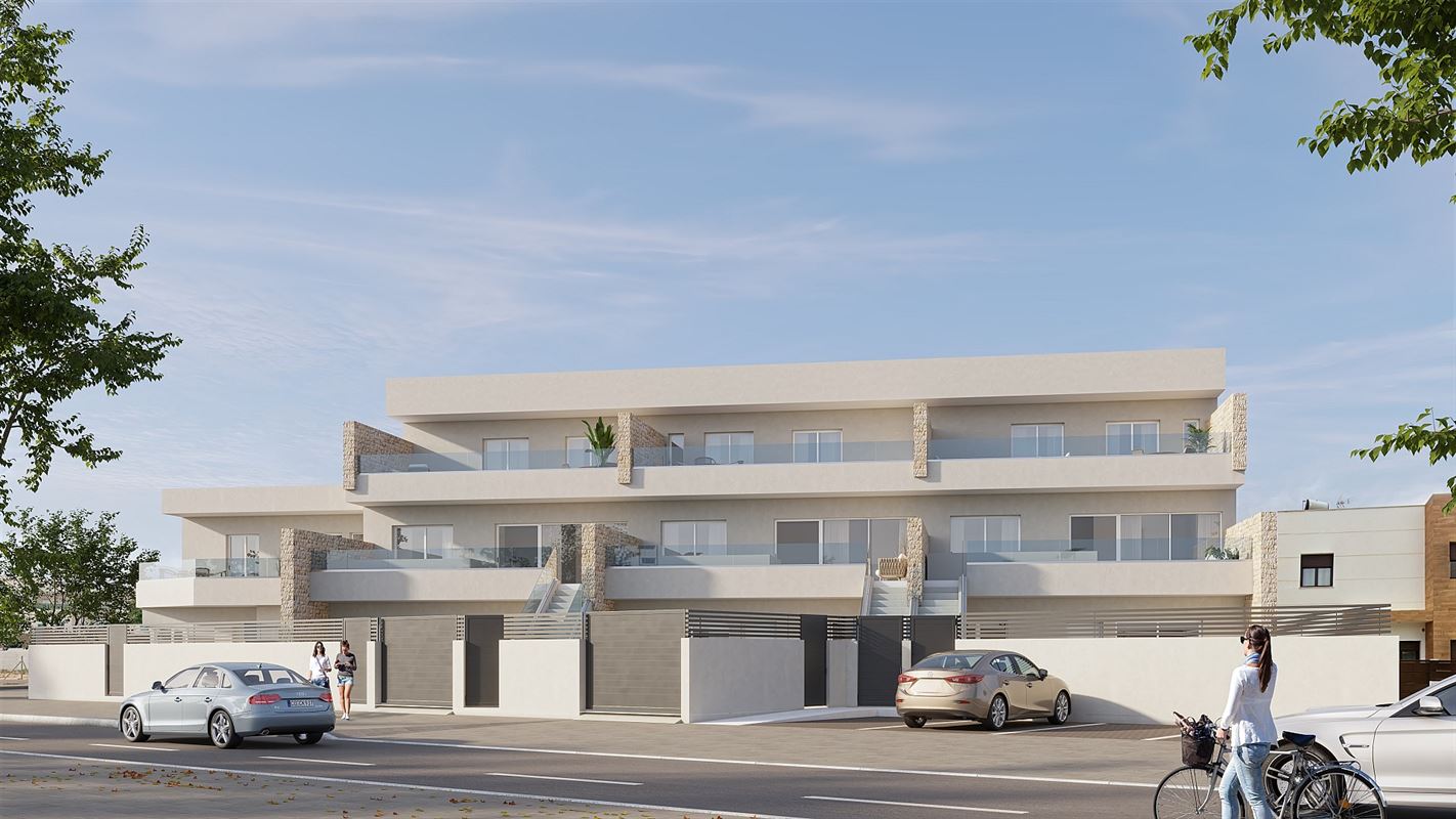 Image 2 : Apartment with garden IN 03190 Pilar de la Horadada (Spain) - Price 299.900 €