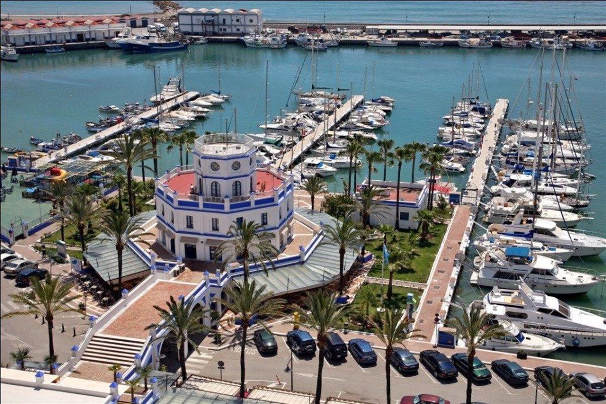 Foto 10 : Appartement met terras te 29680 Estepona (Spanje) - Prijs € 263.000