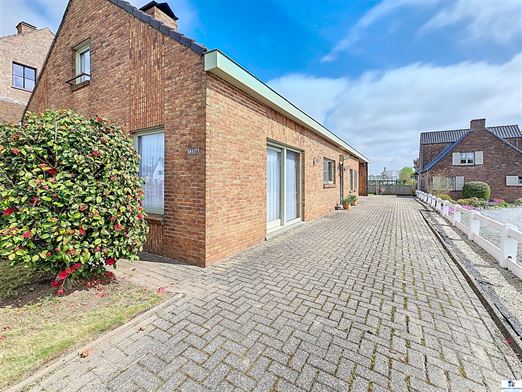 Image 1 :  IN 9290 OVERMERE (Belgium) - Price 370.000 €